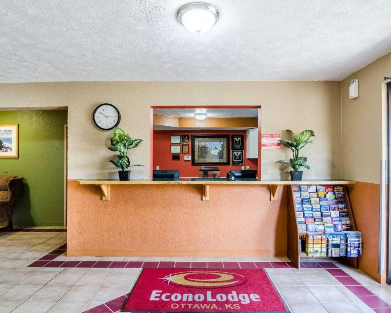 Econo Lodge Ottawa Exterior photo